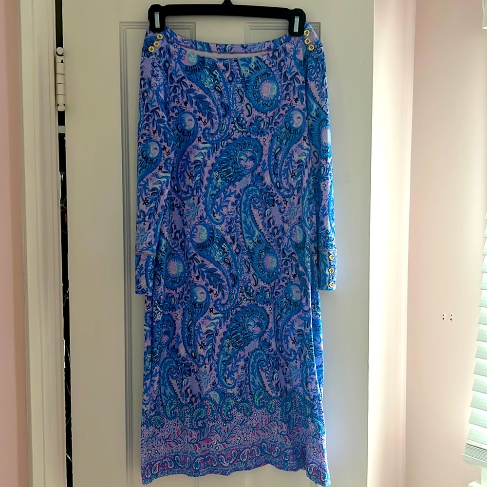 Lilly Pulitzer SPF 50 long sleeve dress. Size small. Purple and blue paisley